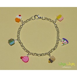 Pulsera de pastelitos colgantes